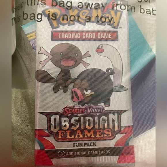 Limited Edition Pokemon Bath Towels Set - White and Green - Picture 12 of 12